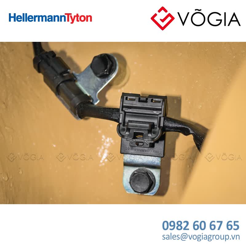 Kẹp cáp, đầu cố định cáp - P-clamp long, Dmin=62mm, Dmax=137mm, ∅1029 mm, 180°, black, 200pcs - RCA180LM10-PA66HIRHSUV/ST/ZN-BK